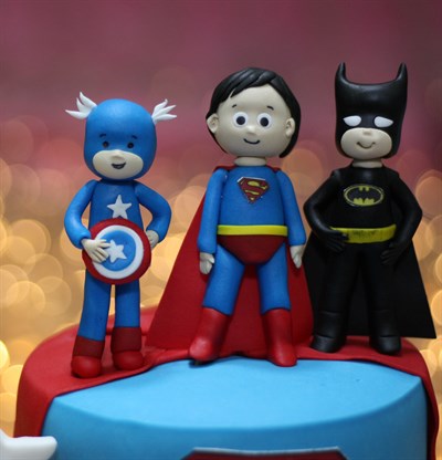 Liva Superman ve Batman Özel Pasta