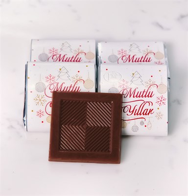 Yılbaşı Çikolatası Metal Kutu Beyaz Tasarım (80 Adet Napoliten Çikolata)
